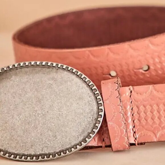 NWT Free People Duke Concho Belt in Sunrise Pink - Picture 2 of 7